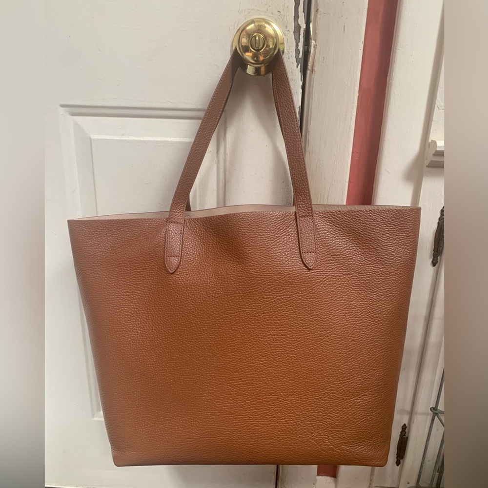 Cuyana leather tote bag